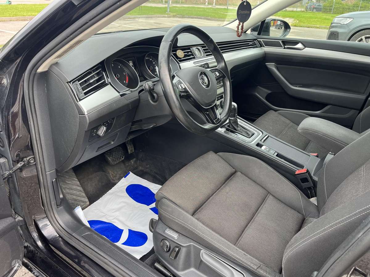 Volkswagen Passat - 7