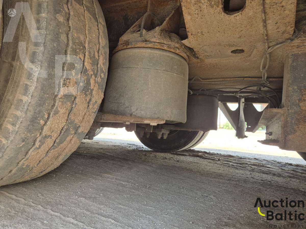 -Kita- Ozgul LW4, auto transporter