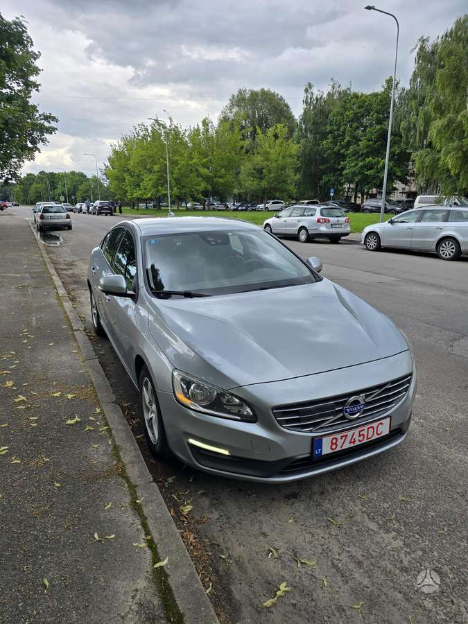 Volvo S60, 2.0 l., Седан