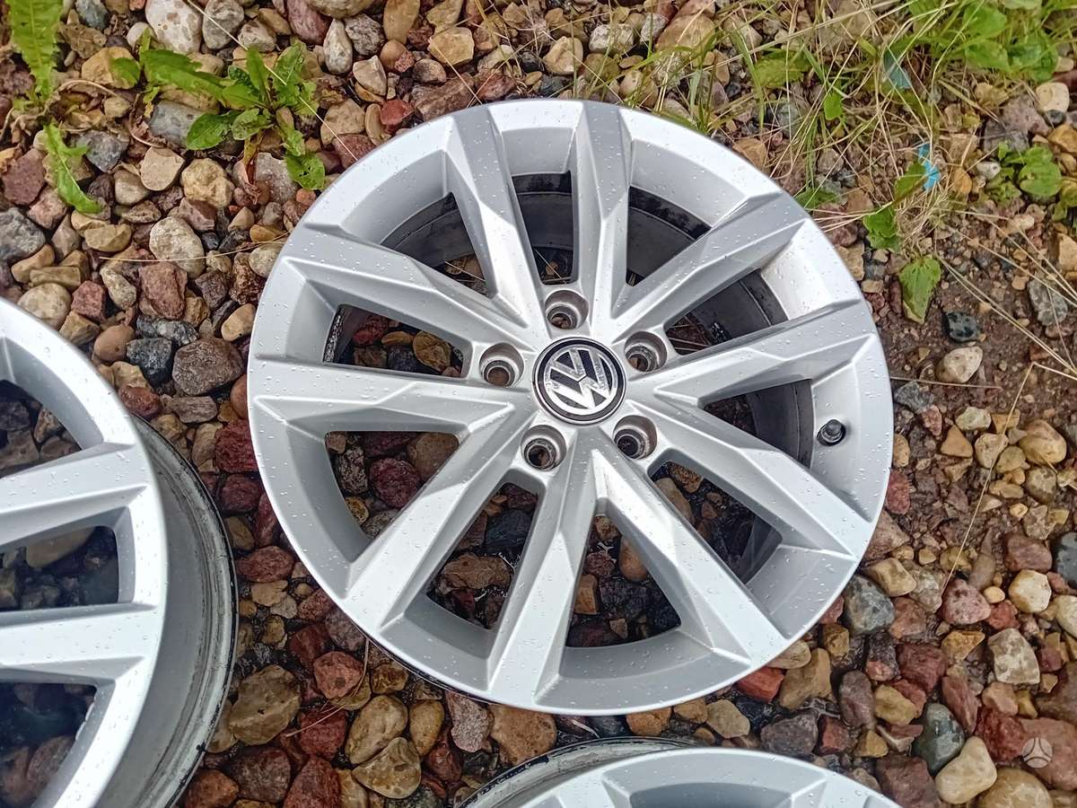 Volkswagen, light alloy, R16