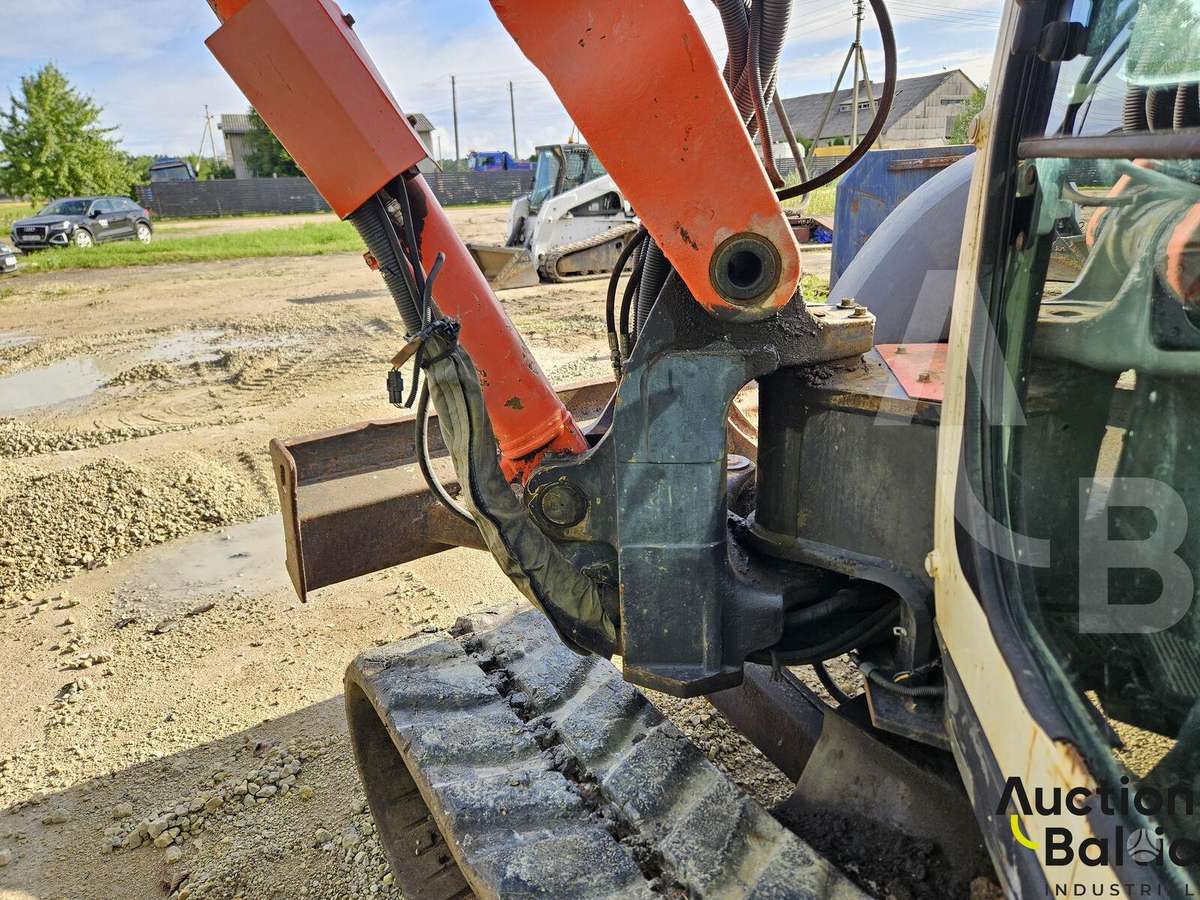Kubota KX 080-3, ekskavatoriai