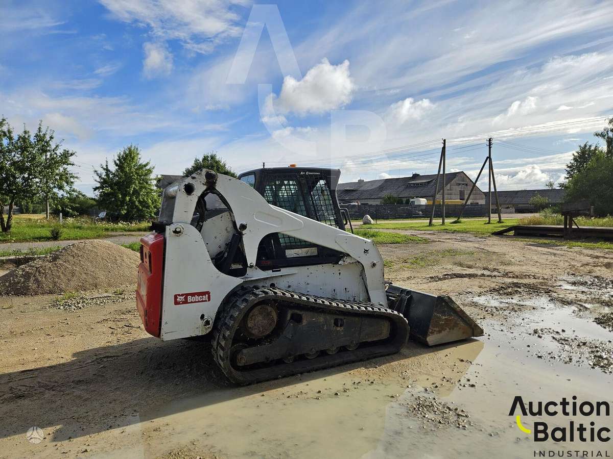 Bobcat T 300, мини-погрузчики