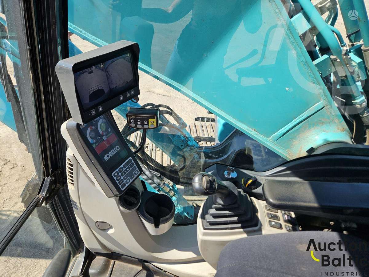 Kobelco SK 210 LC-10, excavator