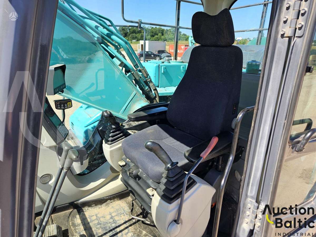 Kobelco SK 210 LC-10, excavator
