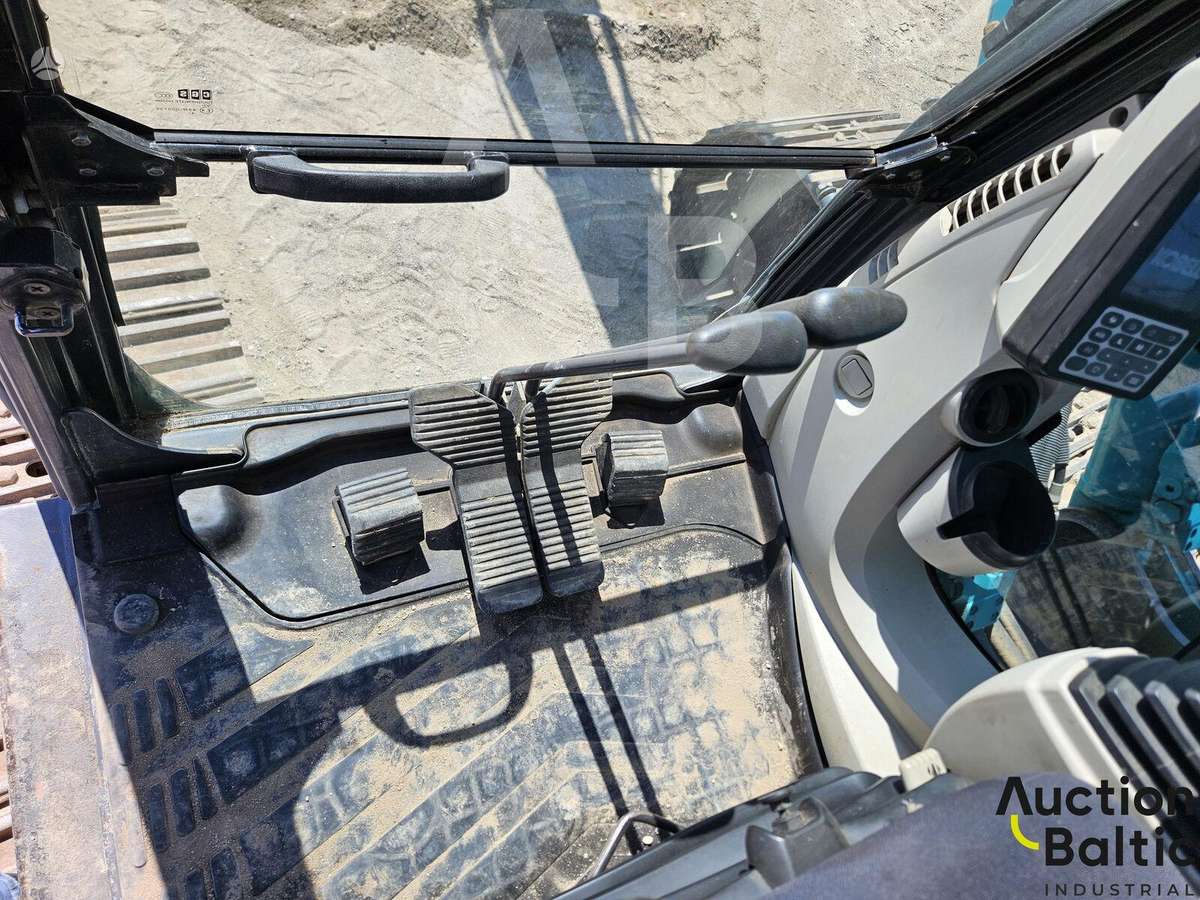 Kobelco SK 210 LC-10, excavator