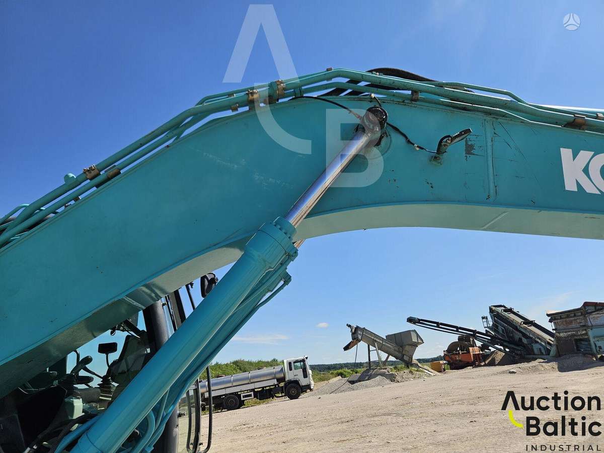 Kobelco SK 210 LC-10, excavator