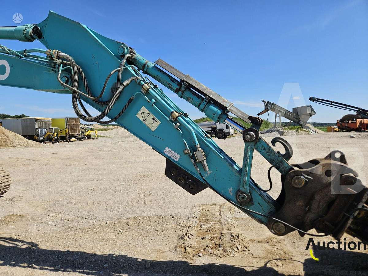 Kobelco SK 210 LC-10, excavator