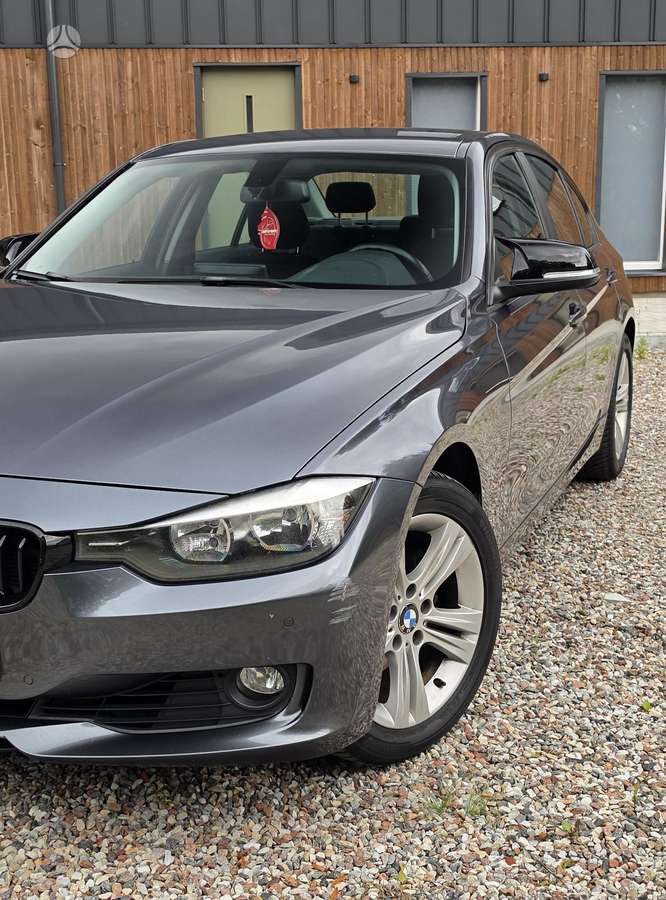 BMW 320, 2.0 l., Седан