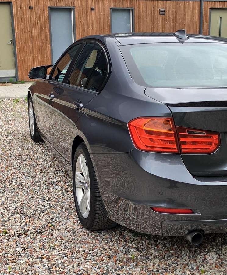 BMW 320, 2.0 l., Седан