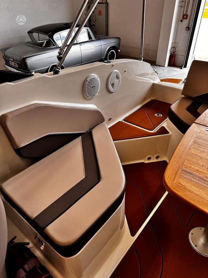 BAYLINER V20 Sandėlyje, yachts / cruisers