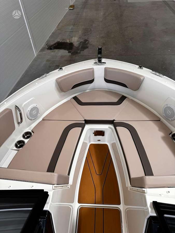 BAYLINER V20 Sandėlyje, yachts / cruisers