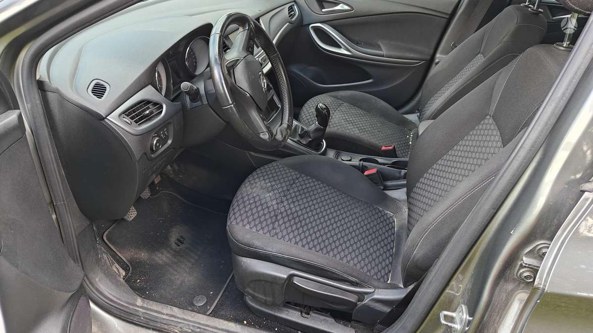 Opel Astra, 1.2 l., Универсал