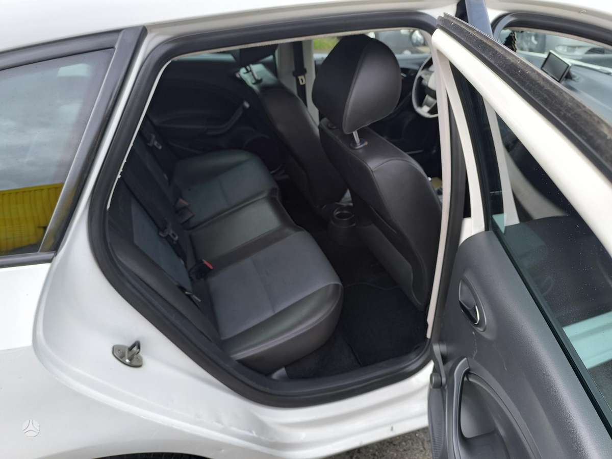 SEAT Ibiza - 12