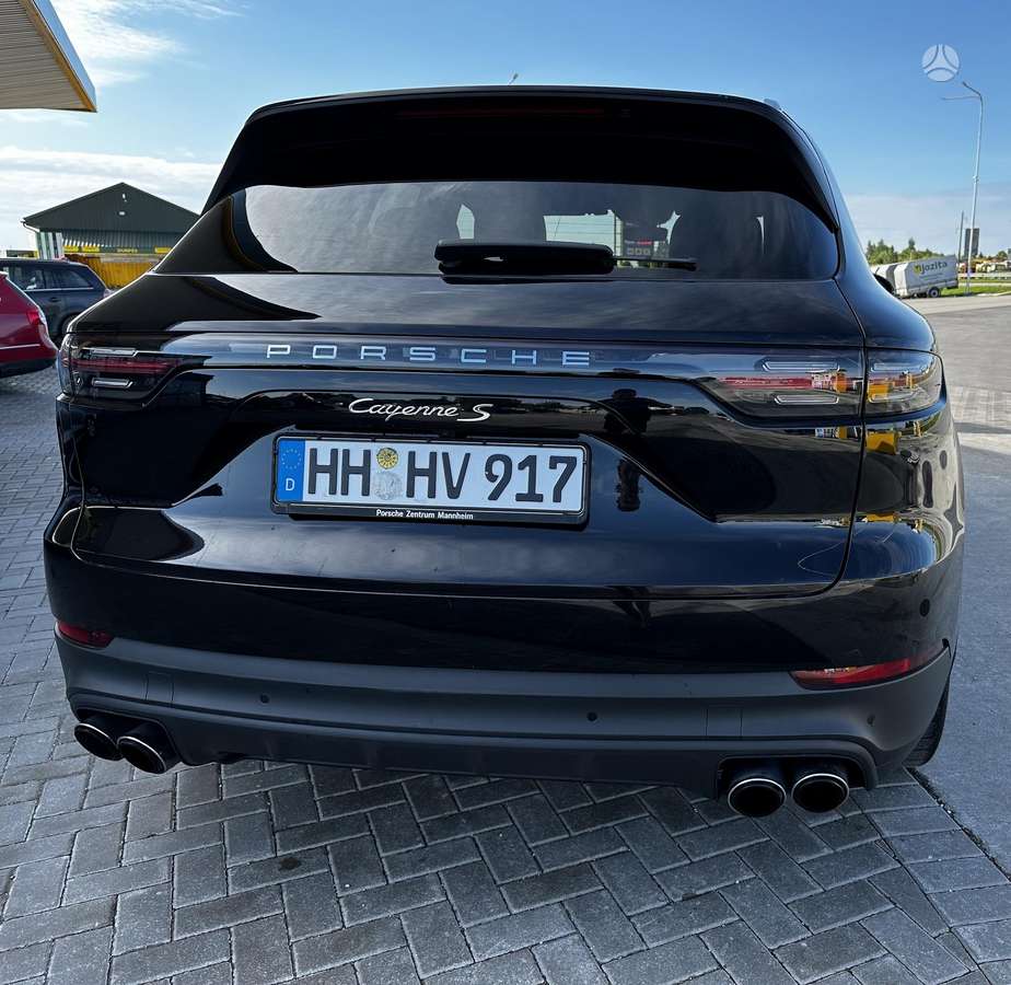 Porsche Cayenne - 3