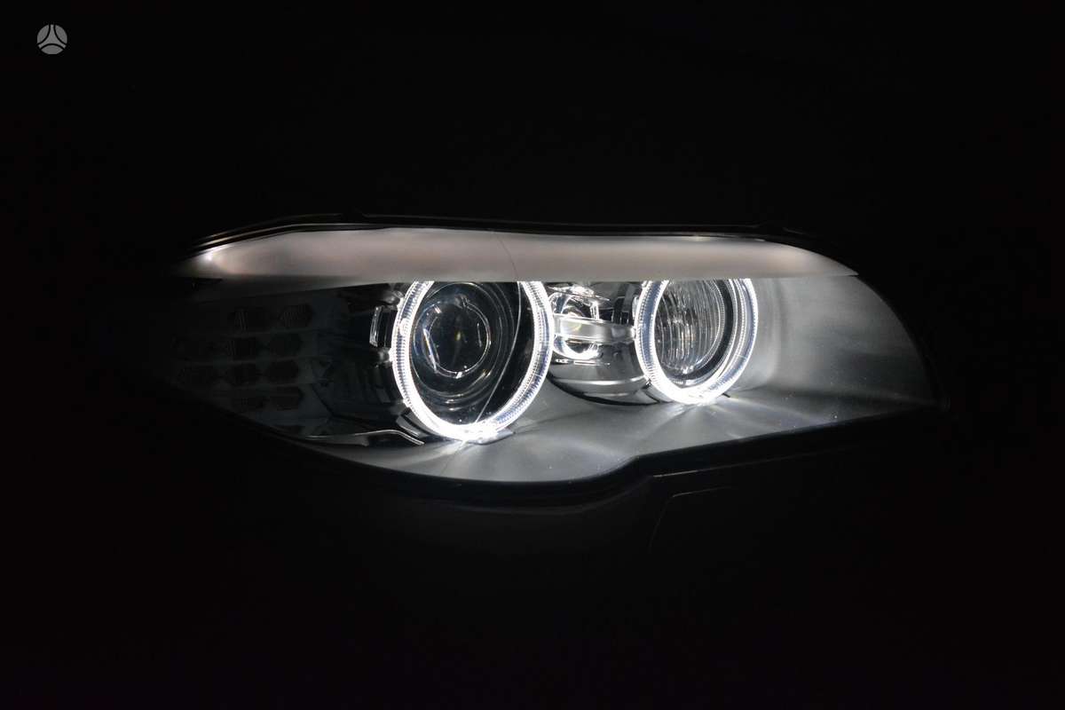 BMW 520, 2.0 l., sedanas