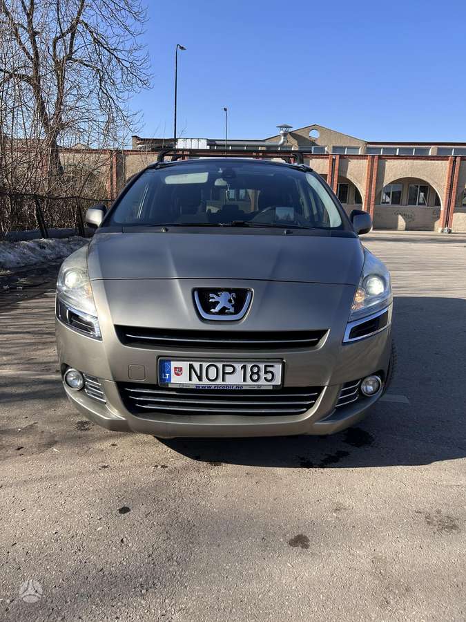 Peugeot 5008 - 3