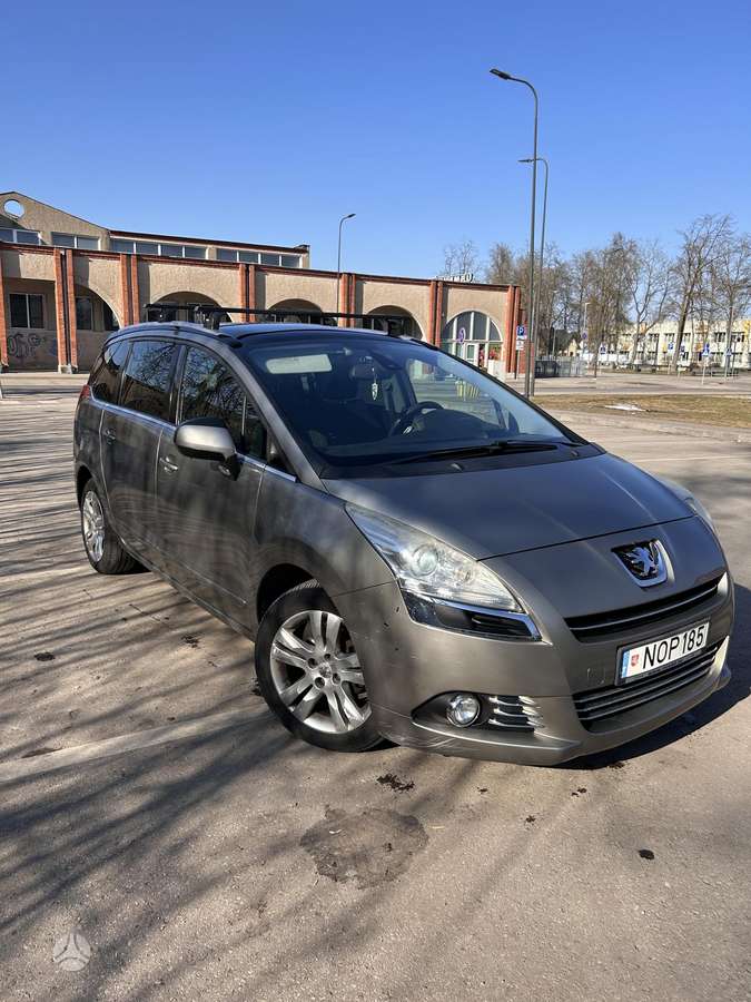 Peugeot 5008 - 4