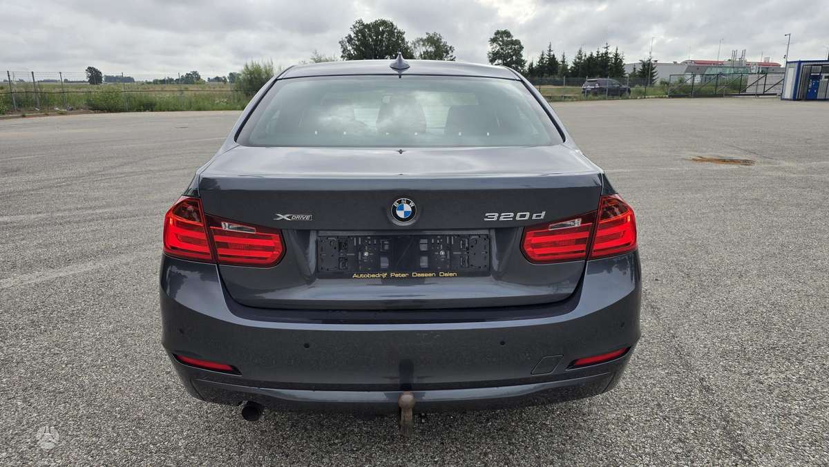 BMW 320, 2.0 l., Седан