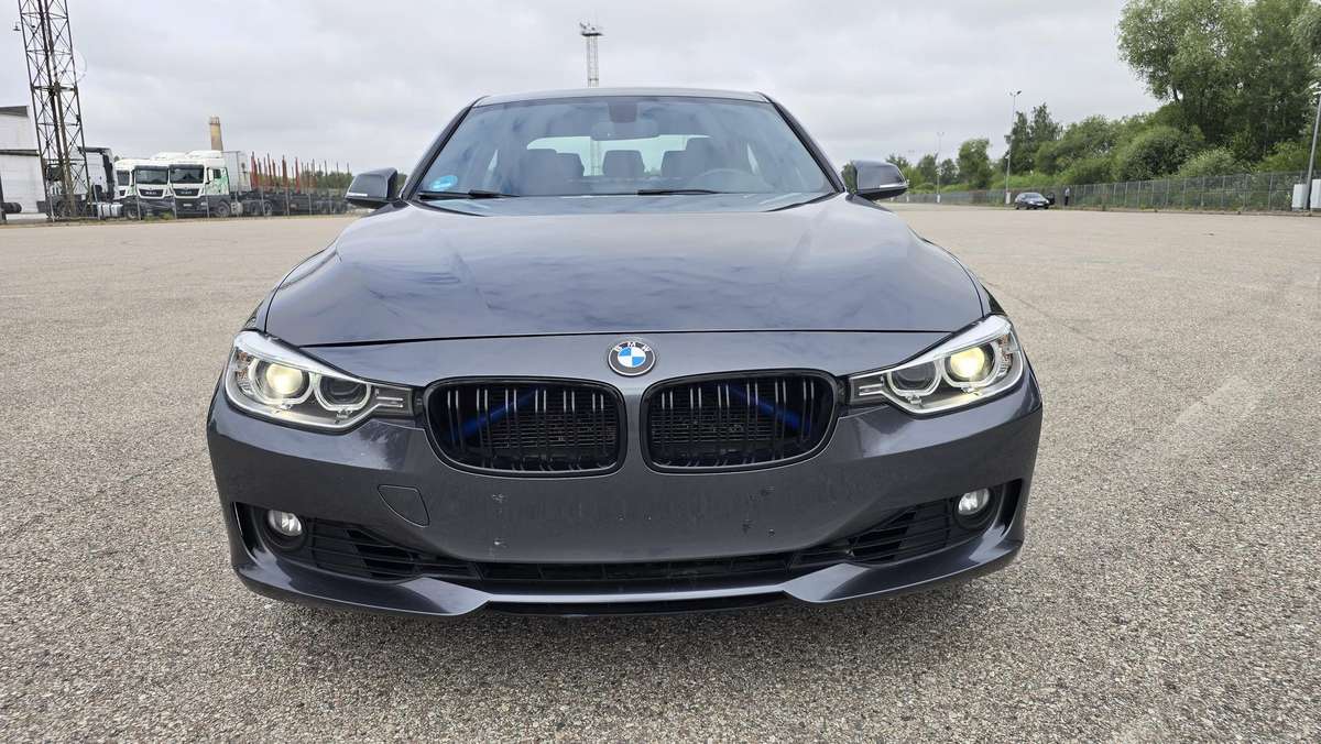 BMW 320, 2.0 l., sedanas