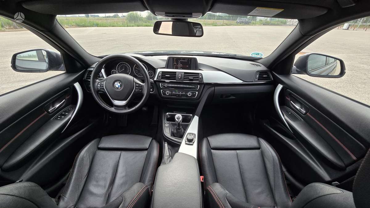 BMW 320, 2.0 l., Седан