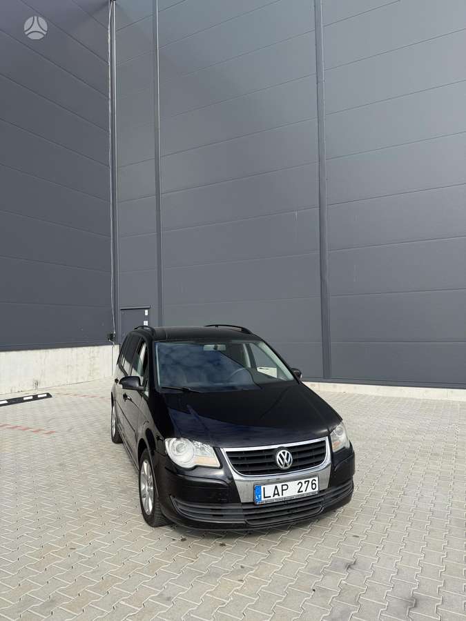 Volkswagen Touran - 2