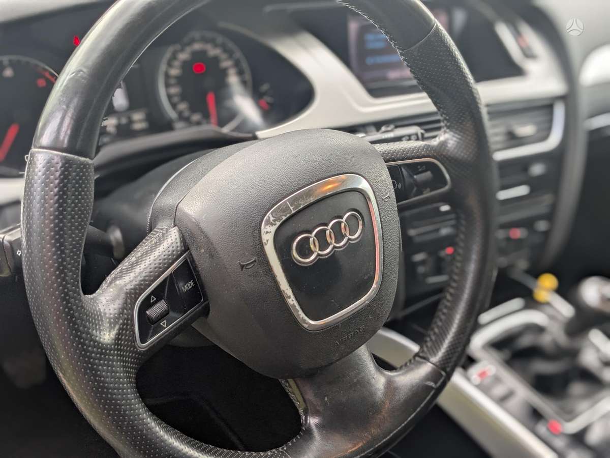 Audi A4, 2.0 l., universalas