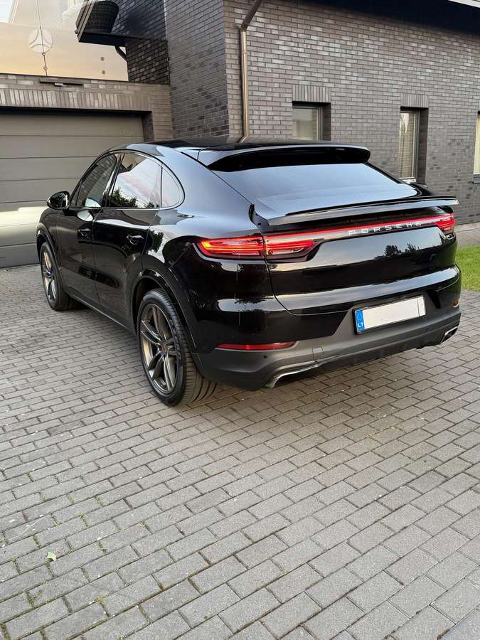 Porsche Cayenne Coupe - 8