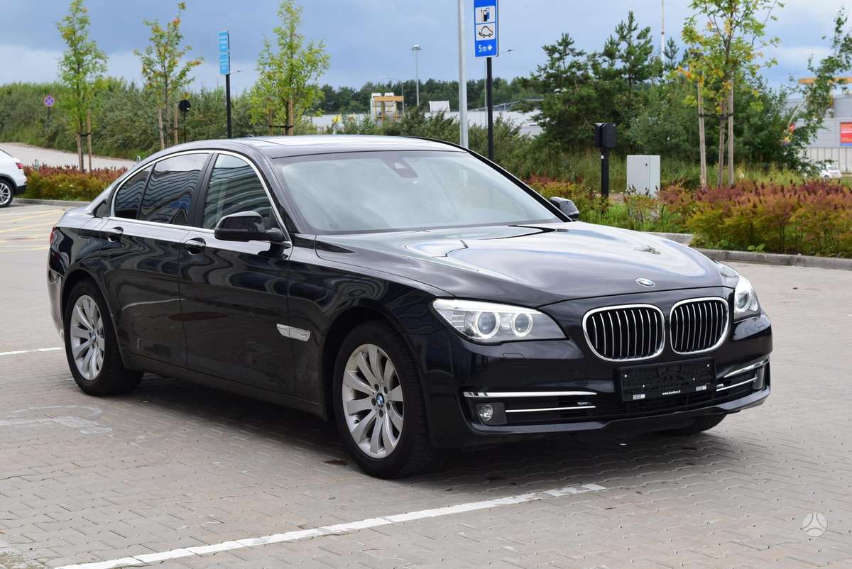 BMW 730, 3.0 l., Седан
