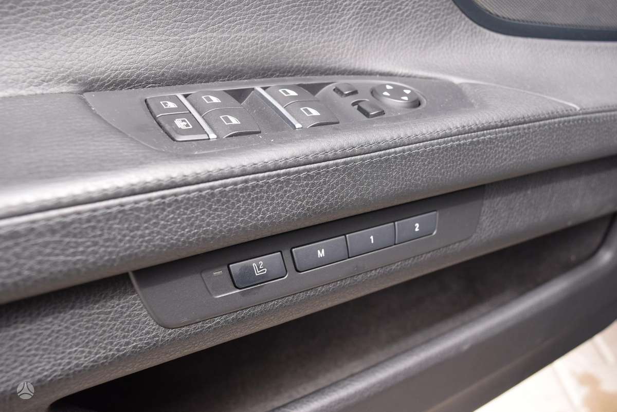 BMW 730, 3.0 l., Седан