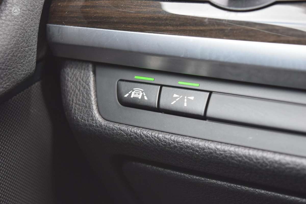 BMW 730, 3.0 l., sedanas