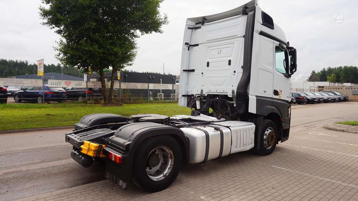 Mercedes-Benz Actros 1845, double sleeper
