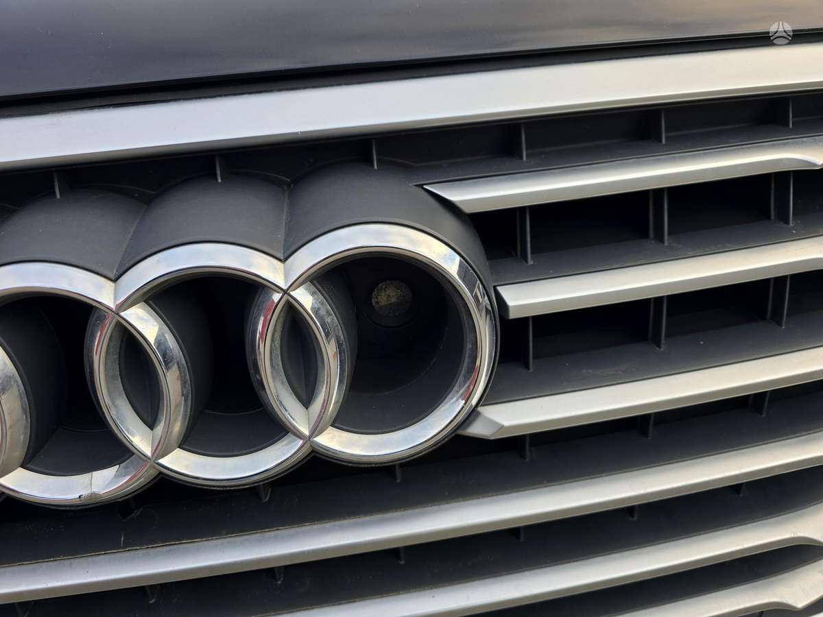 Audi Q7 e-tron, 3.0 l., Внедорожник / Кроссовер