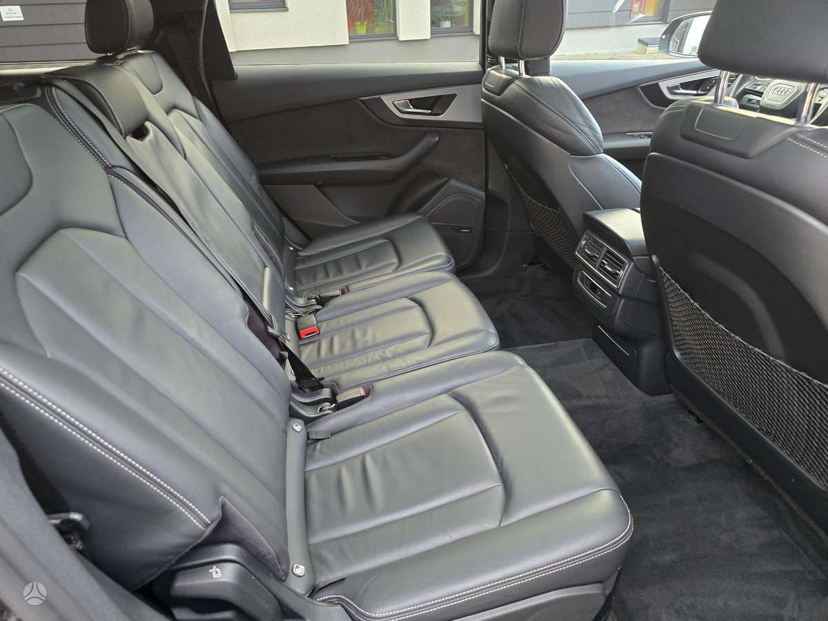 Audi Q7 e-tron, 3.0 l., Внедорожник / Кроссовер