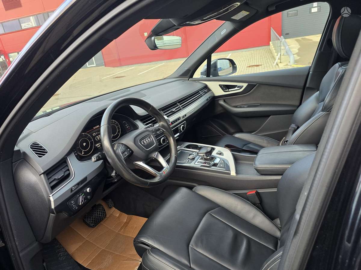 Audi Q7 e-tron, 3.0 l., Внедорожник / Кроссовер