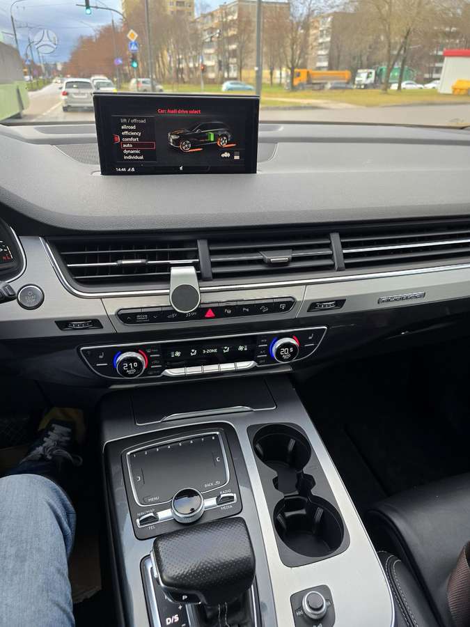Audi Q7 e-tron, 3.0 l., Внедорожник / Кроссовер