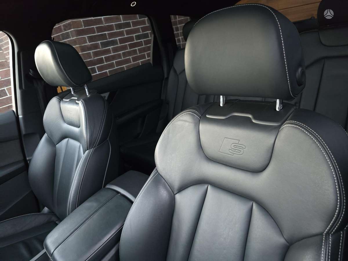 Audi Q7 e-tron, 3.0 l., Внедорожник / Кроссовер