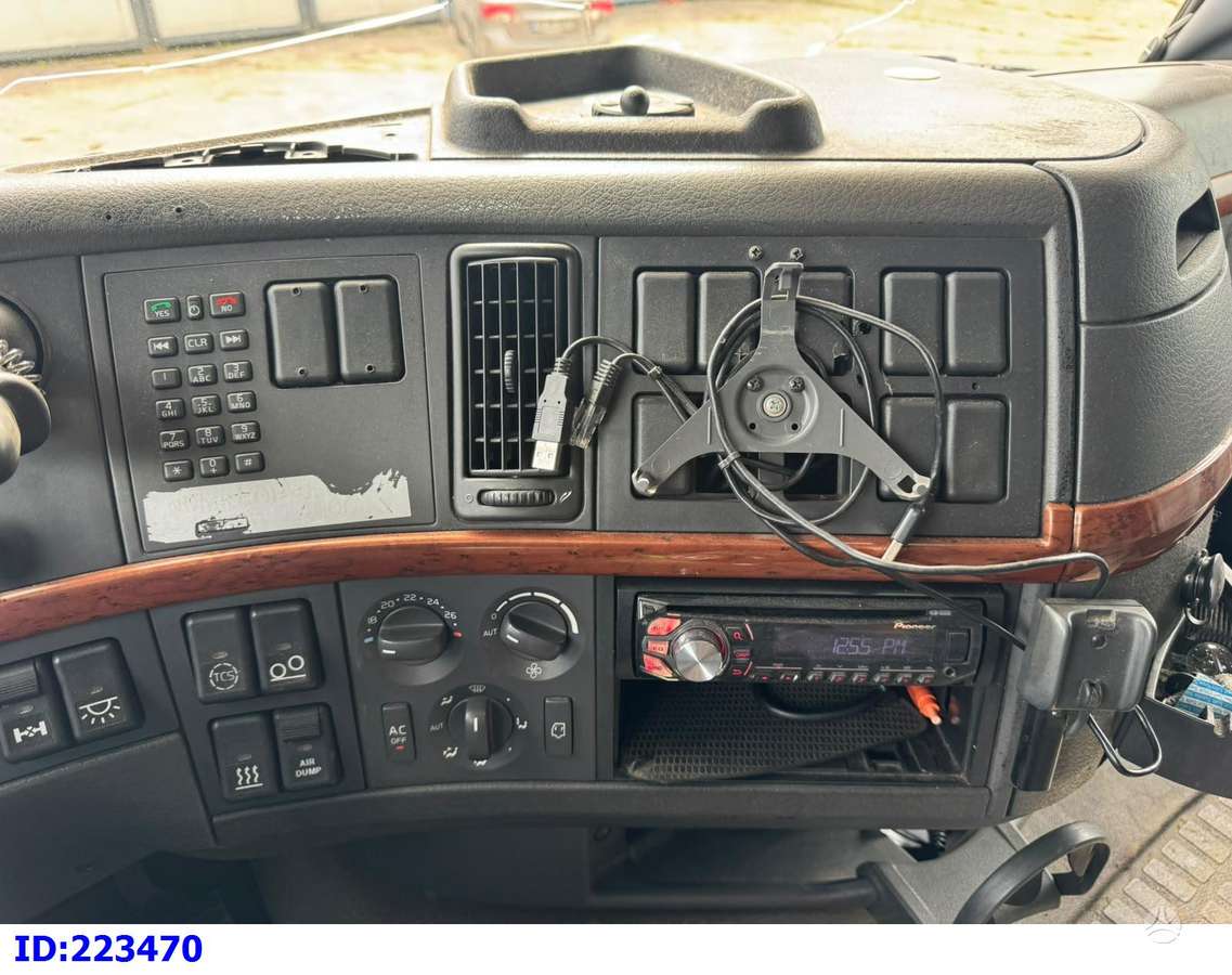 Volvo FH12 420, шасси