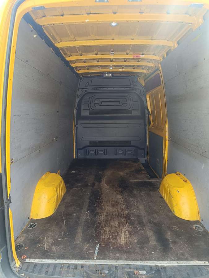 Volkswagen Crafter - 11