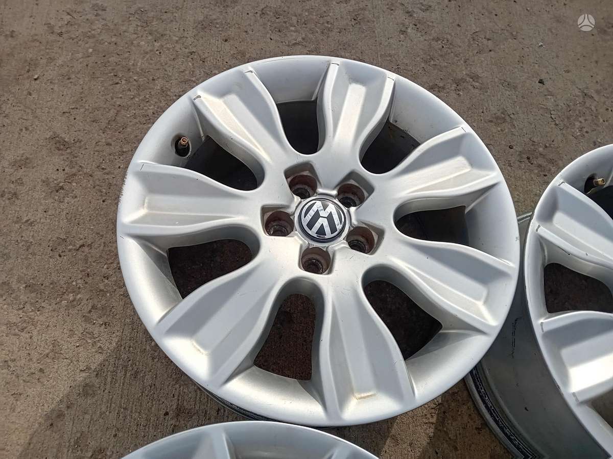 Volkswagen, light alloy, R16