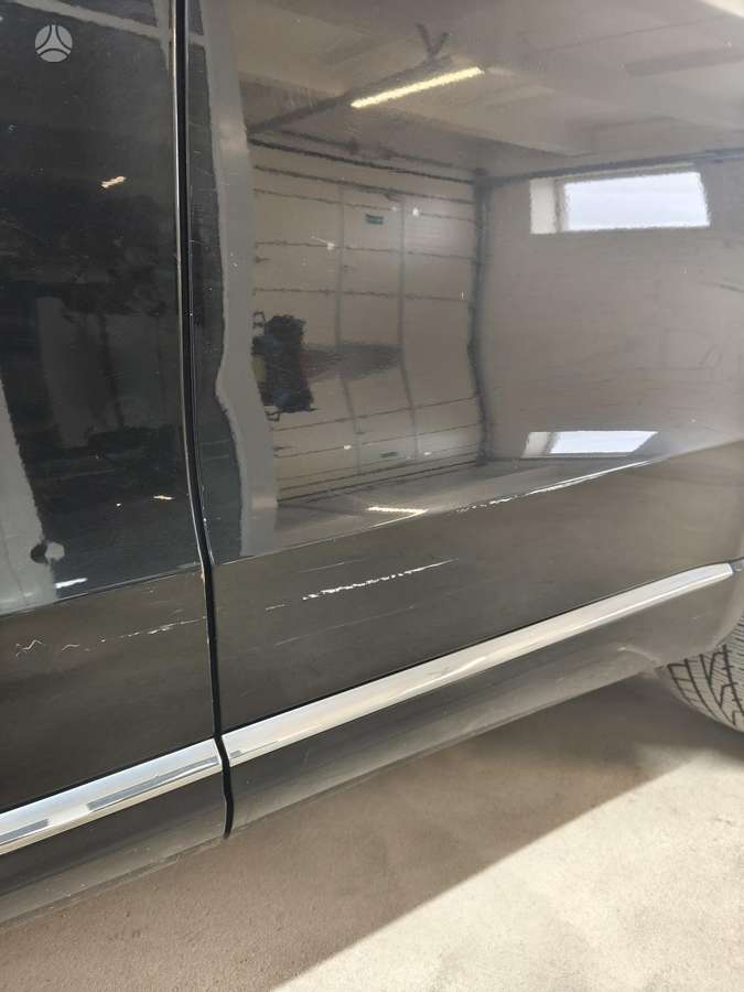 Audi Q5, 2.0 l., off-road / crossover