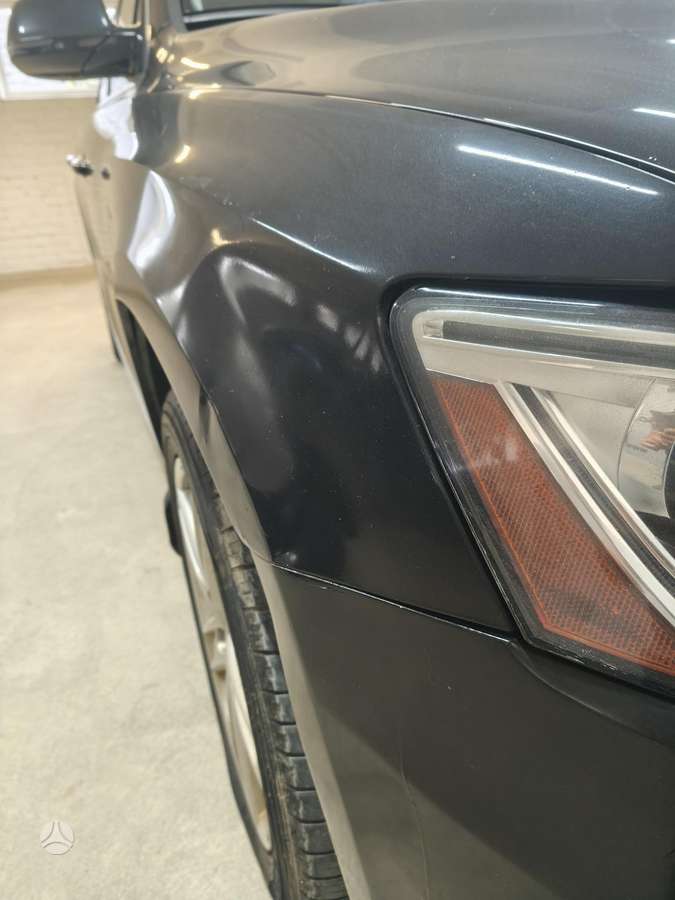 Audi Q5, 2.0 l., off-road / crossover