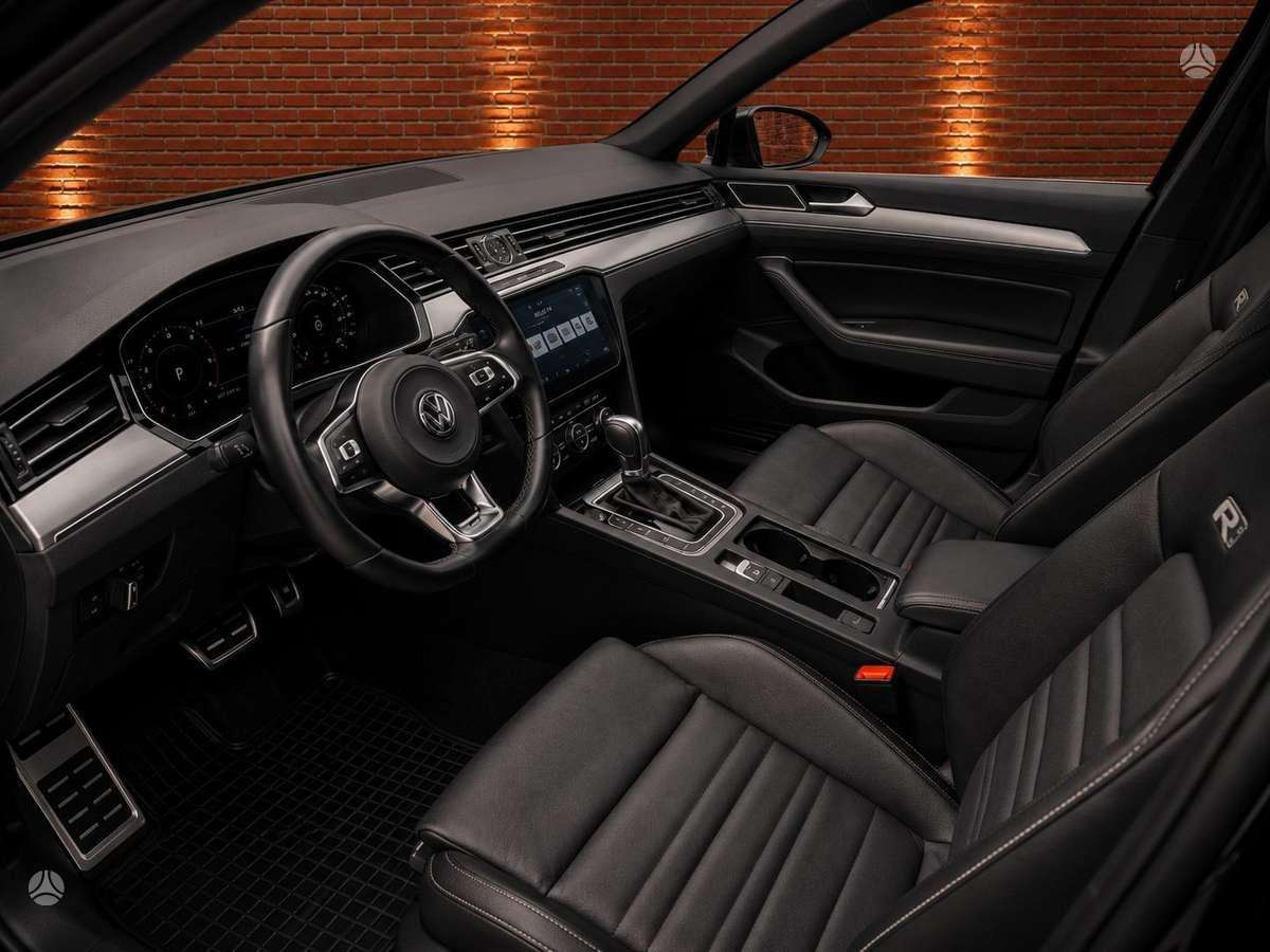 Volkswagen Passat, 2.0 l., Универсал