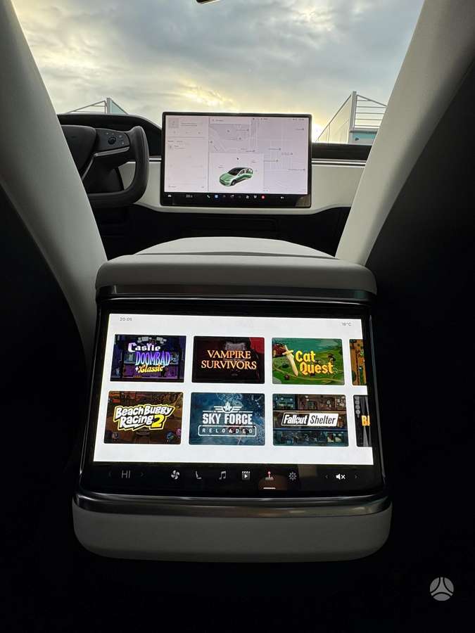 Tesla Model S, 100 kWh, hatchback