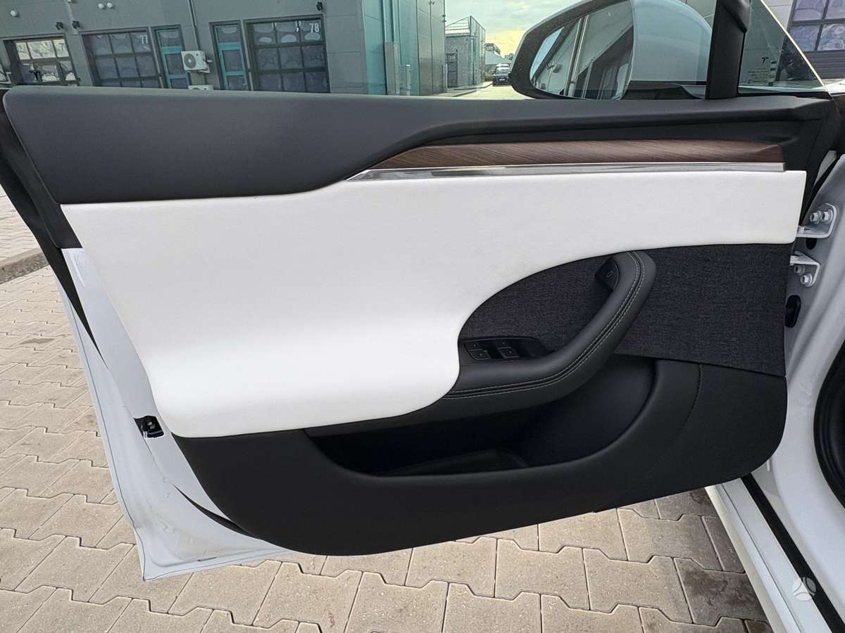 Tesla Model S, 100 kWh, hatchback