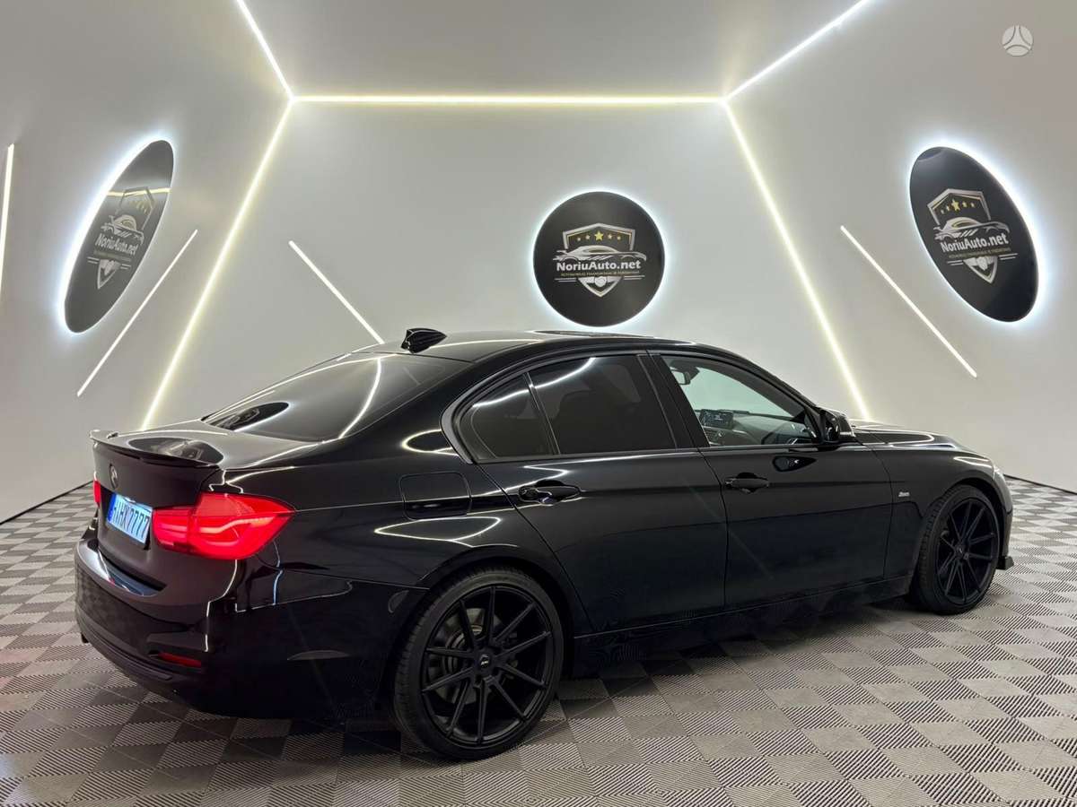 BMW 330, 3.0 l., Седан
