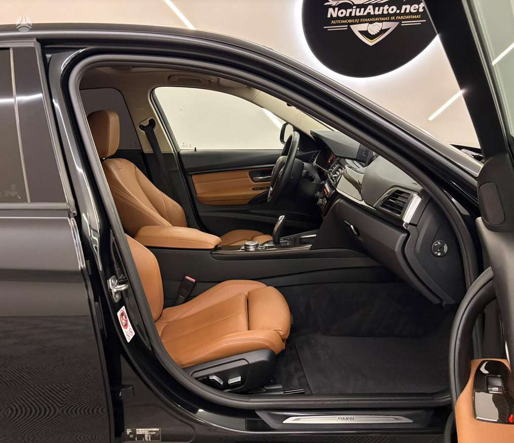BMW 330, 3.0 l., Седан