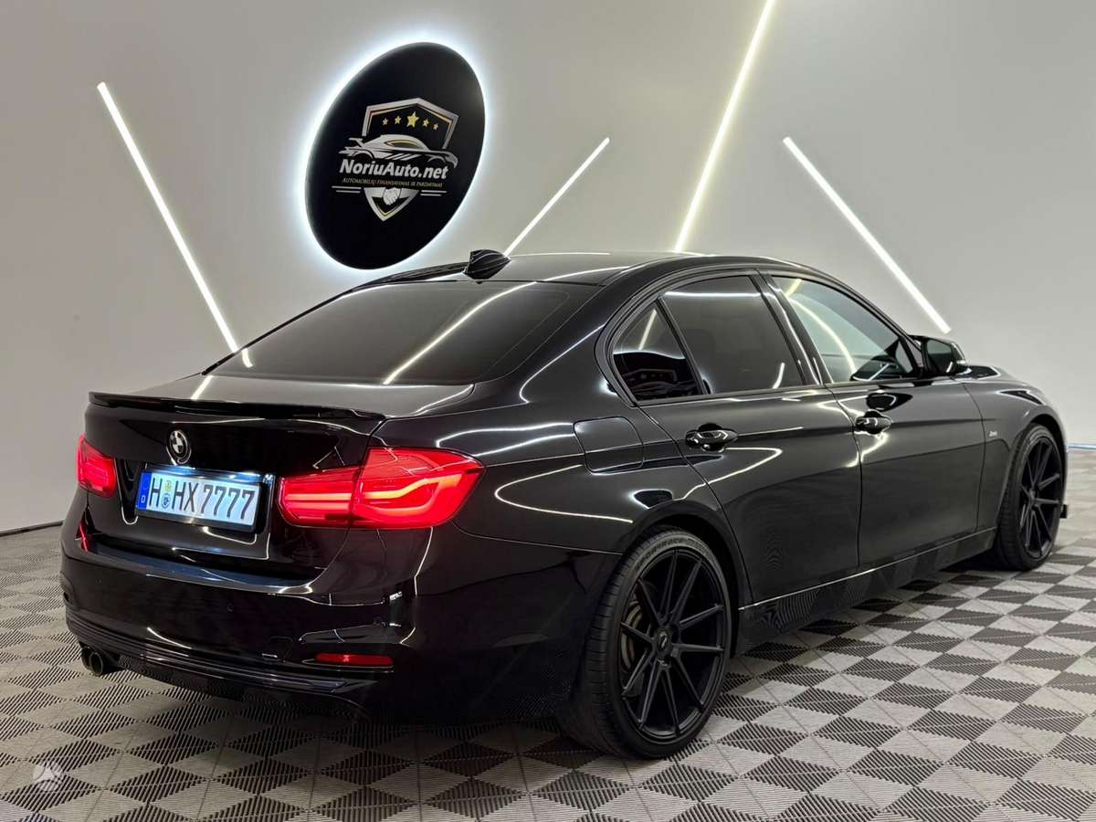BMW 330, 3.0 l., Седан