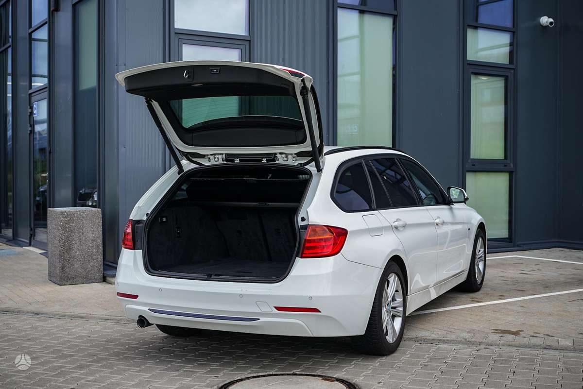 BMW 318, 2.0 l., wagon