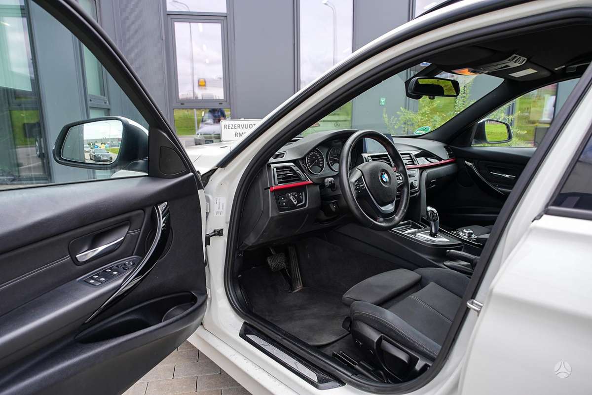 BMW 318, 2.0 l., wagon