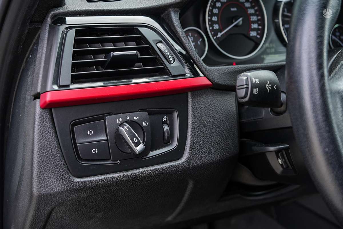 BMW 318, 2.0 l., wagon